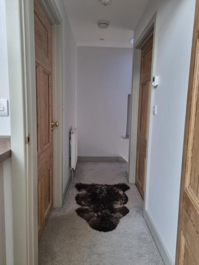 19A Brooks Road Apartment Street Exterior foto